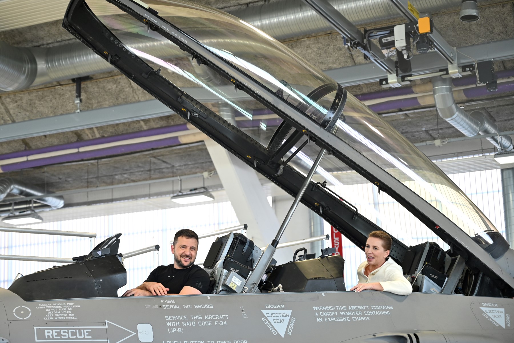 ยุโรปไม่สนรัสเซีย! เตรียมส่งมอบ F-16 หลายฝูงประจำการให้ 'ยูเครน'