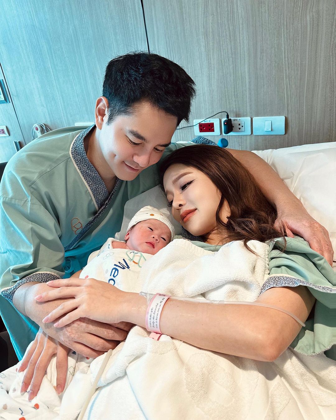 “แอร์ ภัณฑิลา” คลอดแล้ว! ได้ลูกสาวชื่อ “น้องฑิลาร์”