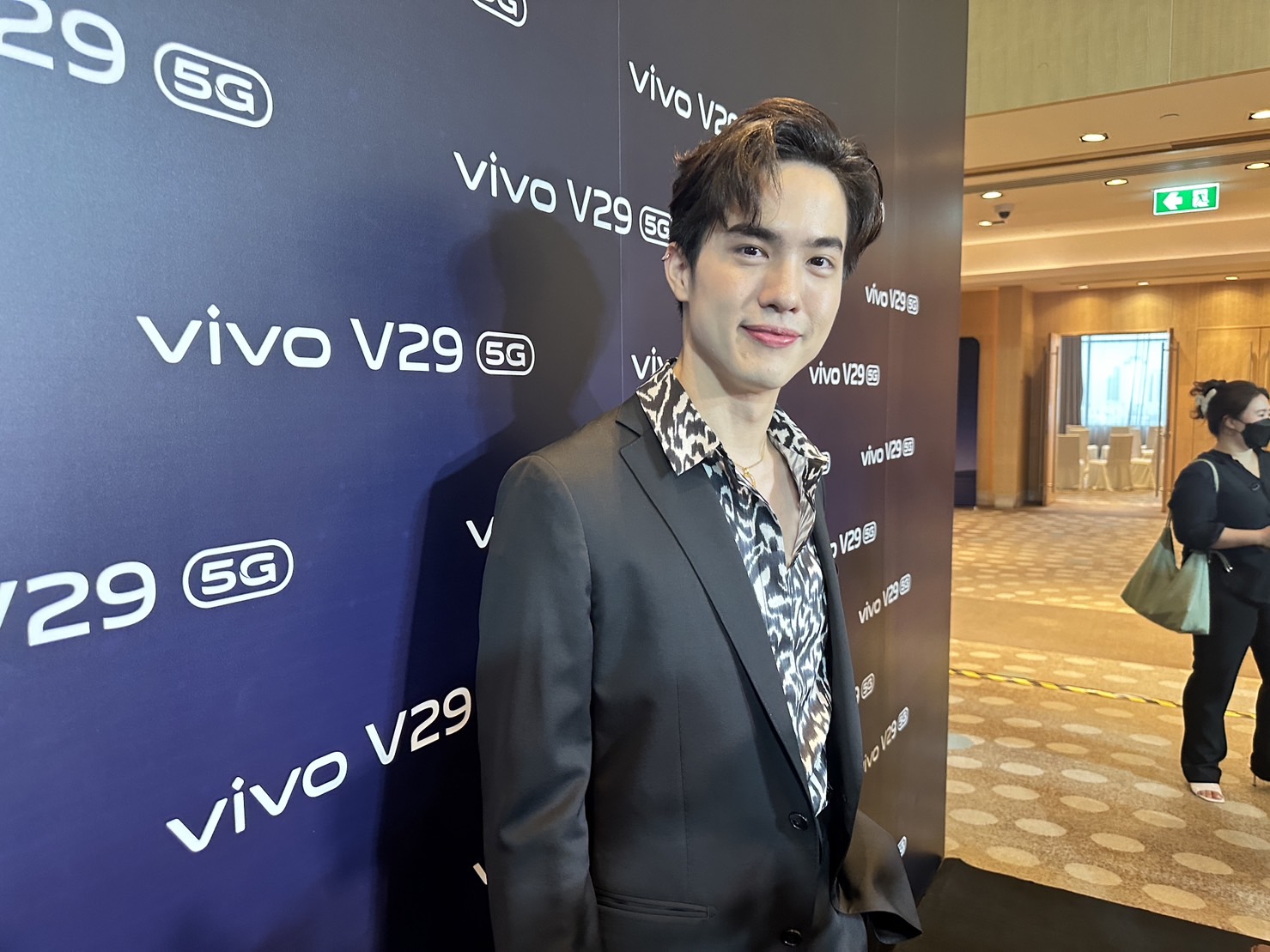คืนกำไรให้แฟนคลับ! “โก้ วศิน” ขำๆ คนโฟกัสนมชมพู