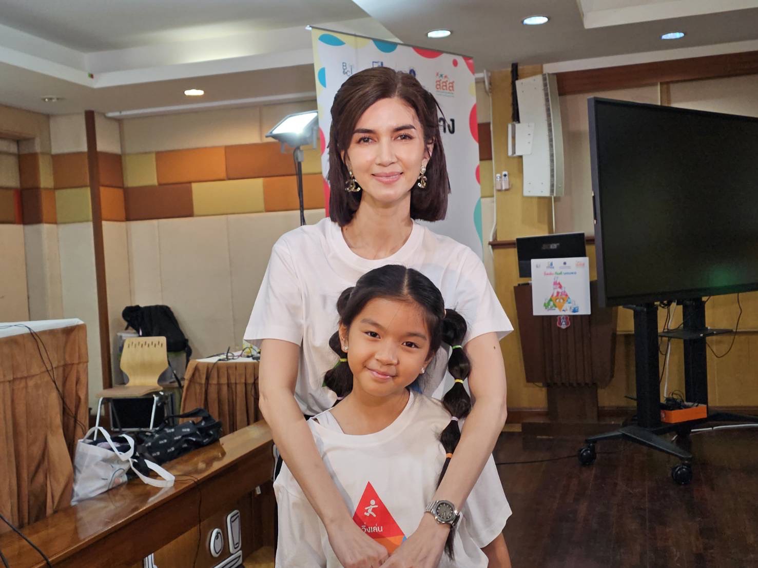 เอ็นดู! “น้องมะลิ” ยื่นคำขาด “แม่โบว์” ห้ามมีแฟน เพราะมีพ่ออยู่แล้ว