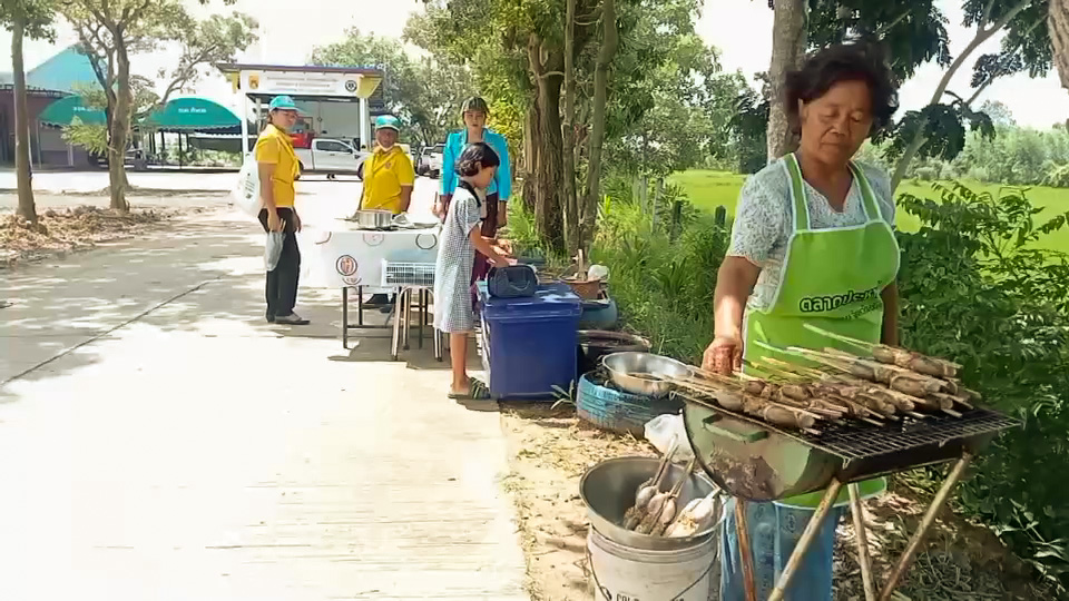 หนุ่มใหญ่หัวใส เร่ขายกบยัดไส้สูตรเฉพาะ ลูกค้าติดใจ ออเดอร์เพียบ