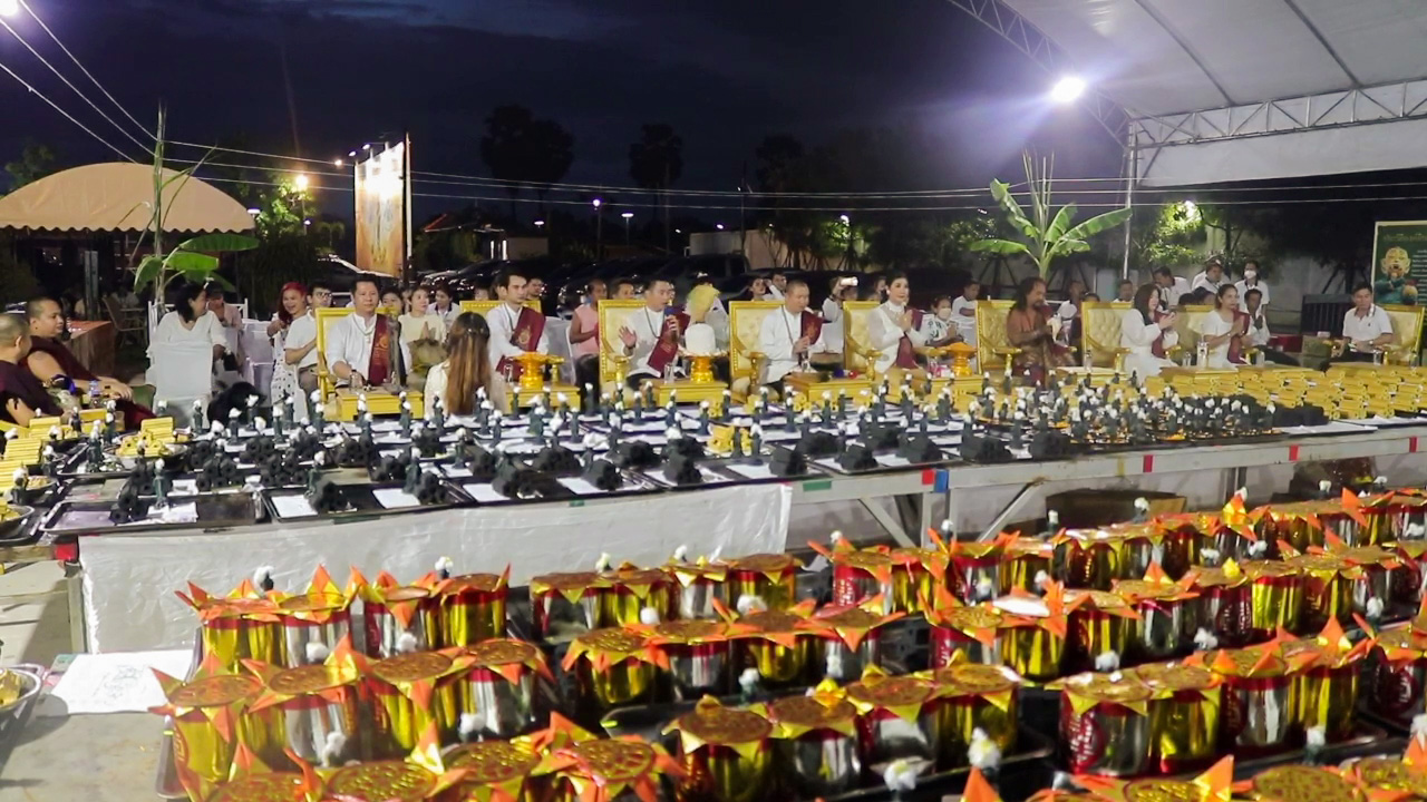สายมูแห่เผาถ่านจุดเทียนบูชาองค์อินทร์แปลงสี่หูห้าตา วันมงคล9เดือน9