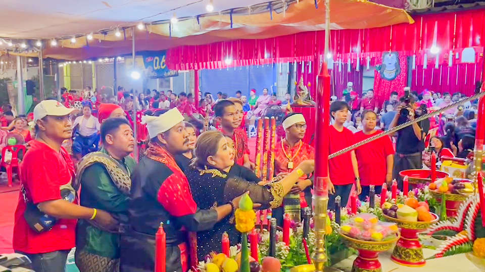 พิธีบวงสรวง “พระแม่กาลี“