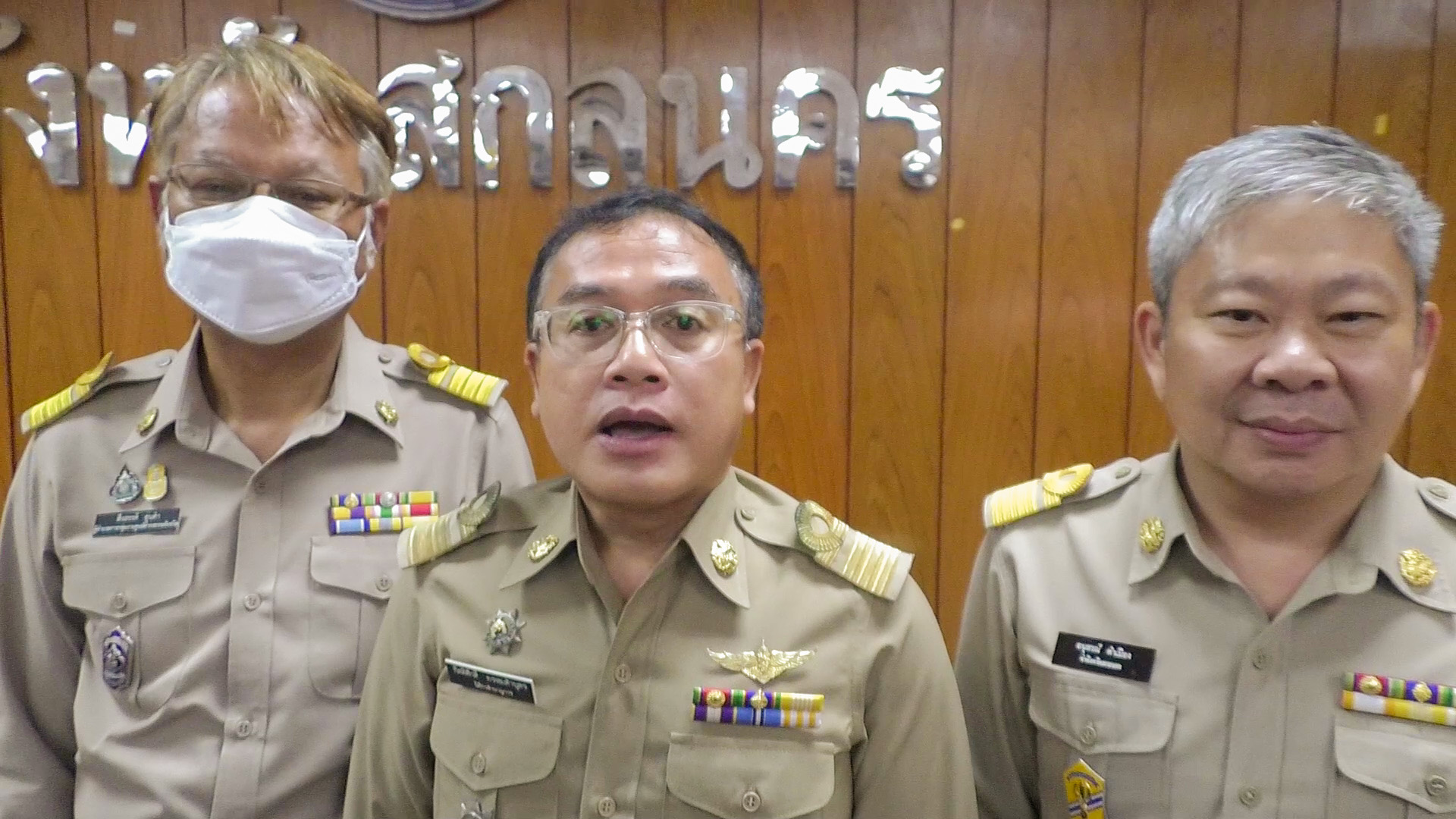 ชาวบ้านไม่ทน นายก อบต.ปลอมวุฒิ ไม่จบแม้แต่ ม.6 ทวงจี้ ผู้ว่าฯ สั่งหยุดปฏิบัติหน้าที่