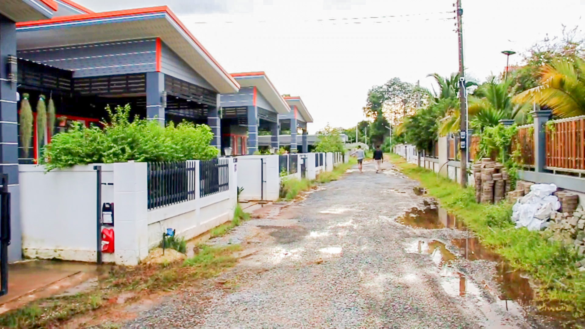 สุดทน! หนุ่มซื้อบ้านเกือบ 2 ล้าน ประกาศขายบ้านหนีน้ำท่วมซ้ำซาก-เจอแต่ปัญหา