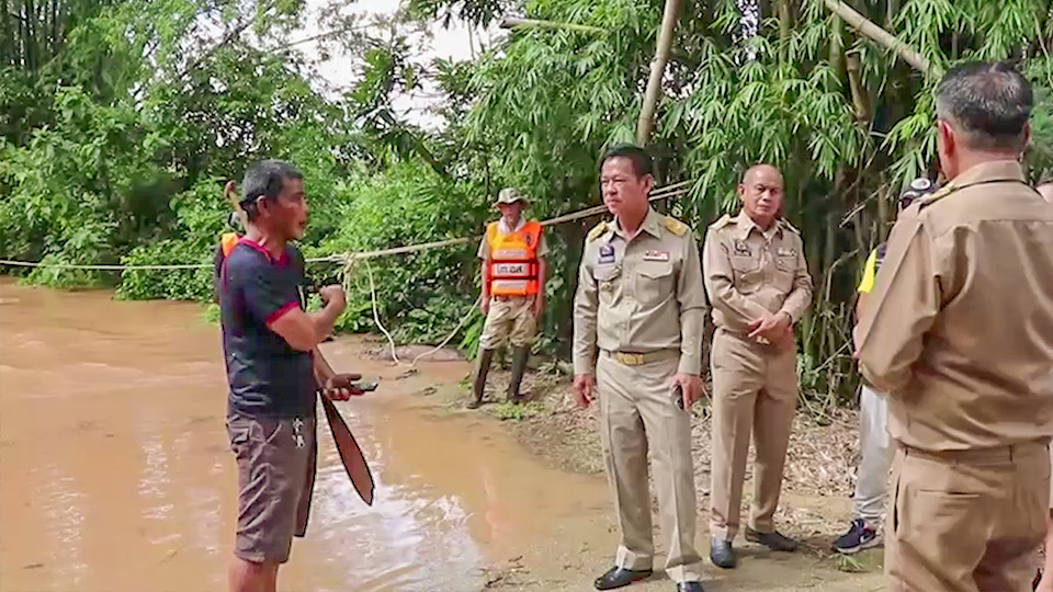 น้ำยังทะลักท่วมบ้านเรือนไร่นา หากฝนยังตกตัวเมืองเสี่ยงจมน้ำ