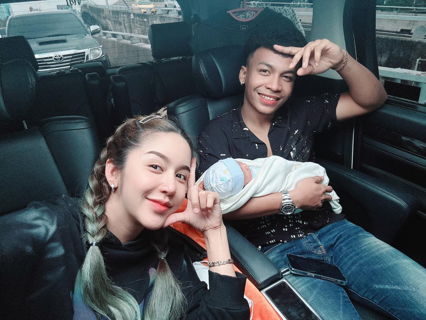 หย่าจริงไม่คอนเทนต์! "นัส" โชว์ใบหย่า" โชค รถแห่" หลังจับได้ว่าถูกนอกใจซ้ำๆ