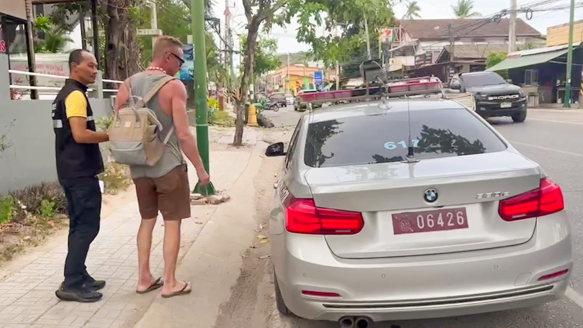 รวบหนุ่มสวีเดนหนีหมายจับคดียาเสพติด กบดานบนเกาะสมุย