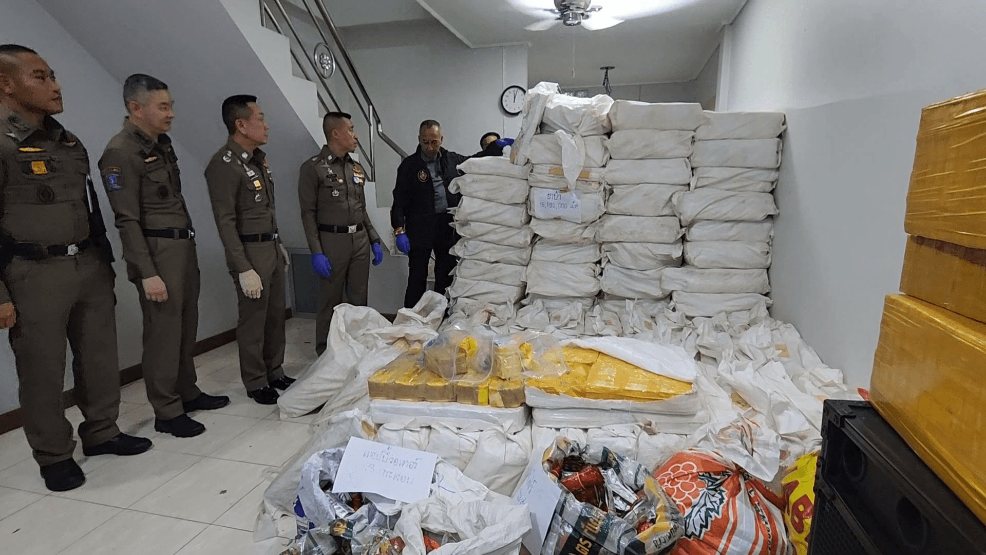 ว่าที่ "ผบ.ตร." โชว์ฟิตกลางดึก ประเดิมงานแรก 'จับยา' มูลค่า 300 ล้านบาท