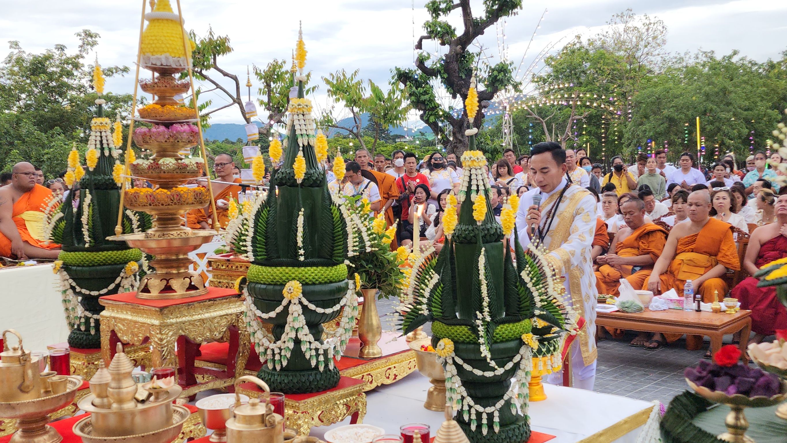 ถือฤกษ์ดี 9 เดือน 9 บวงสรวงรูปปั้นพญานาคใหญ่ที่สุดในประเทศไทย 300 นางรำร่วมรำบวงสรวง