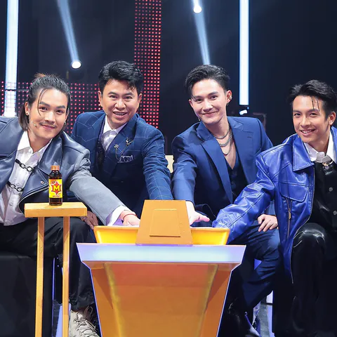 ทีมระเบียบวาทะศิลป์_0