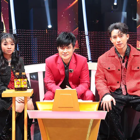 ทีมสาวน้อยเพชรบ้านแพง_0