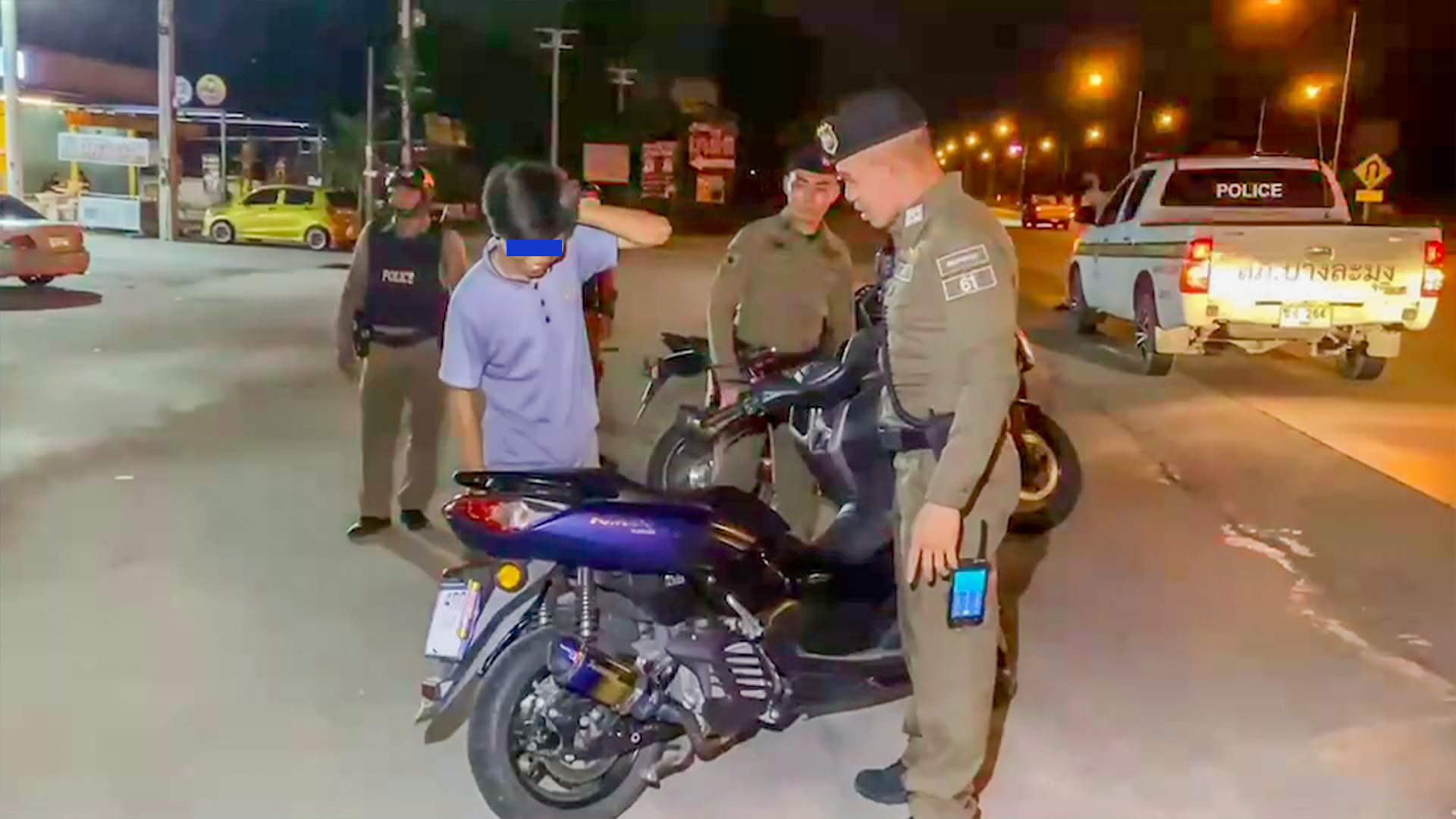 ตำรวจบางละมุง เข้มปรามเด็กแว้น ตรวจวัยรุ่นหาดกระทิงลาย