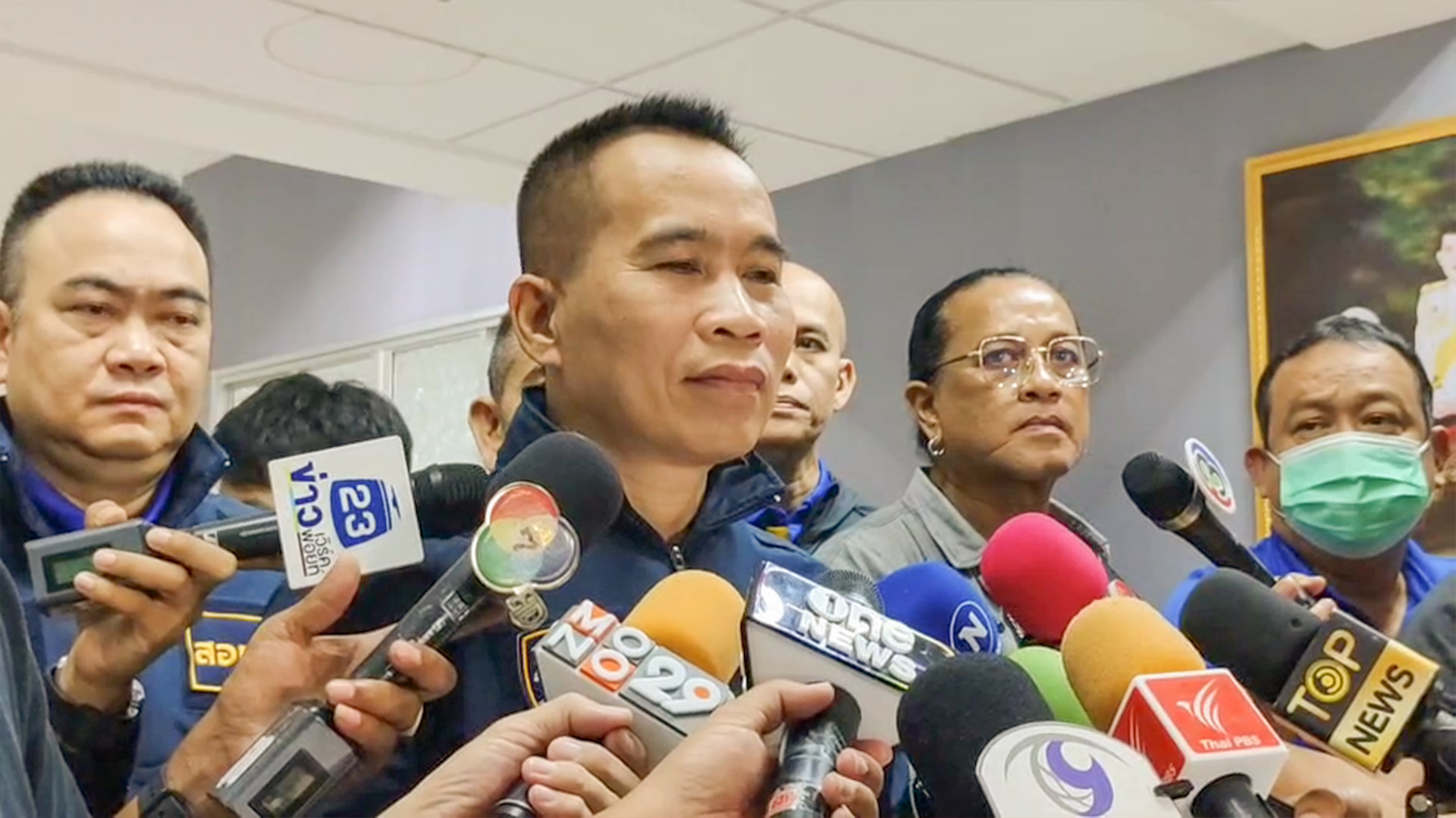 เตรียมออกหมายจับเมียนมาบงการรับเงินจากบัญชีม้าหลอกขายไอโฟน พบจ้างเยาวชนแถบชายแดนให้ควบคุมง่าย