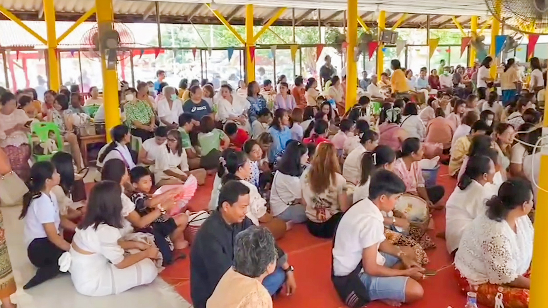 วันรวมวิญญาณก่อนส่งกลับสู่สวรรค์ สารทเดือนสิบบุญหลังชาวใต้
