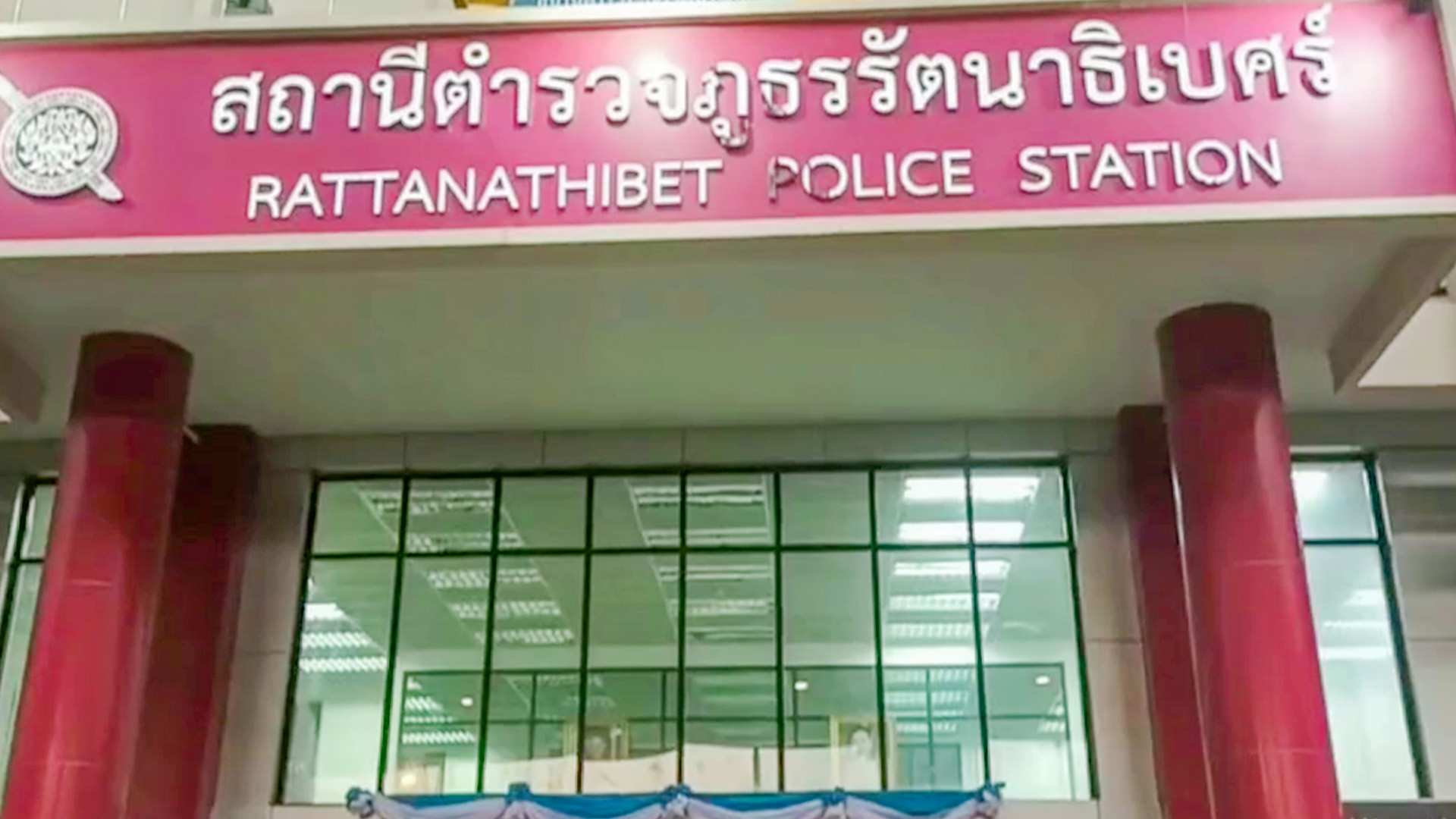 วัยรุ่นโดนกลุ่มอริขับรถไล่ฟัน เสียหลักล้มหนีไม่ทันโดนฟันยับ เพื่อนโดนระเบิดหูฉีก