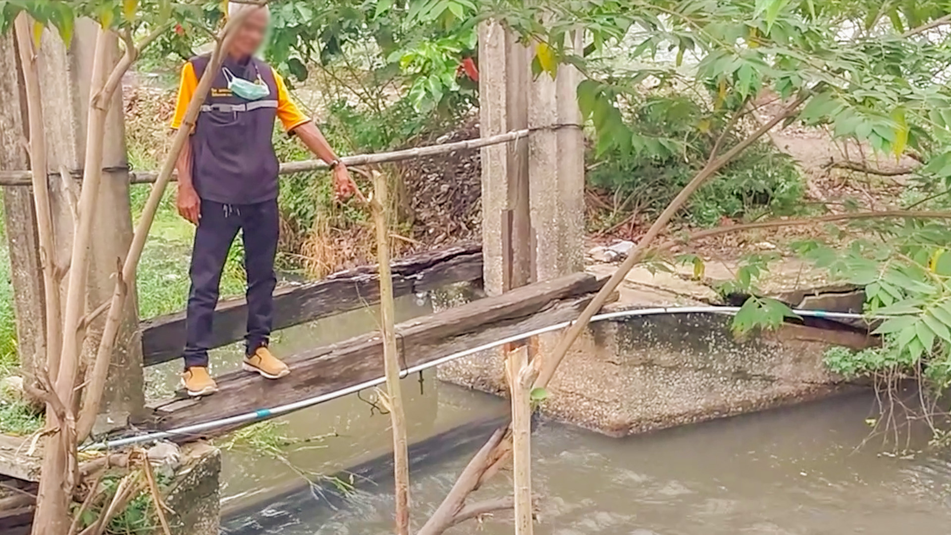 ชาวบ้าน 3 อำเภอสุดทนโรงงานปล่อยน้ำเสียลงคลองเน่ามาเป็น 10 ปี หวังผู้ว่าฯคนใหม่ช่วย