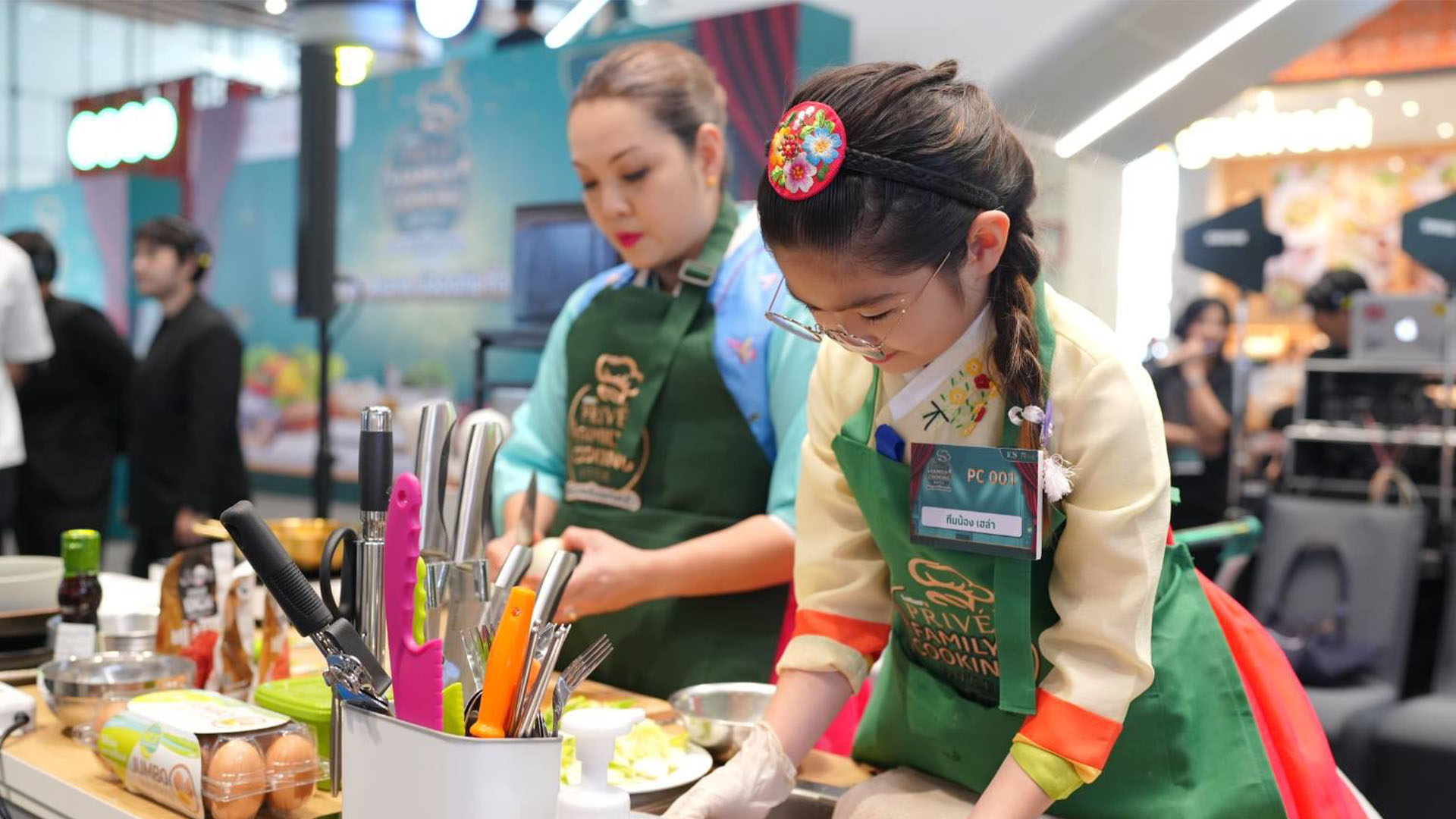 Family Cooking Battle ศึกรวมพลังยกครัว