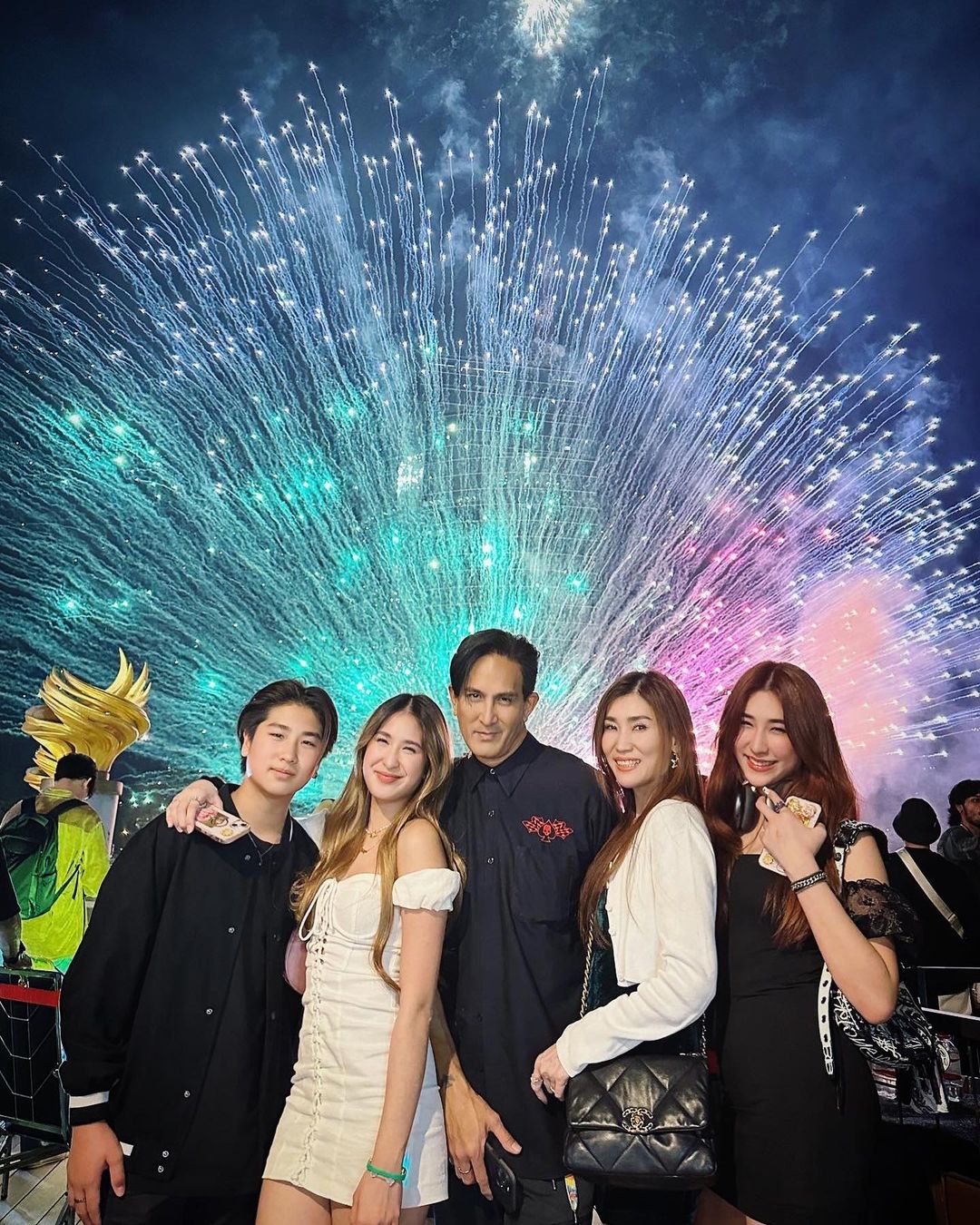นาทีชีวิต! “พีท ทองเจือ” เดินฝ่าเหตุกราดยิงห้างดัง เพื่อไปรับลูกชาย