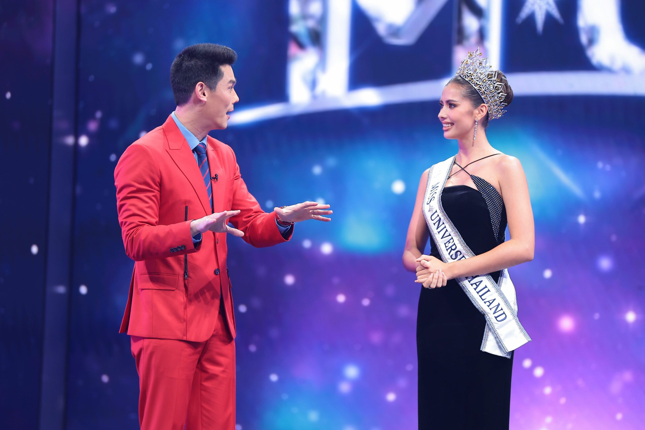 เตรียมลุ้นคำถามระดับจักรวาล!!! มงจะลงที่ใคร…? “แฟนด้อมพันธุ์แท้” Miss Universe Thailand