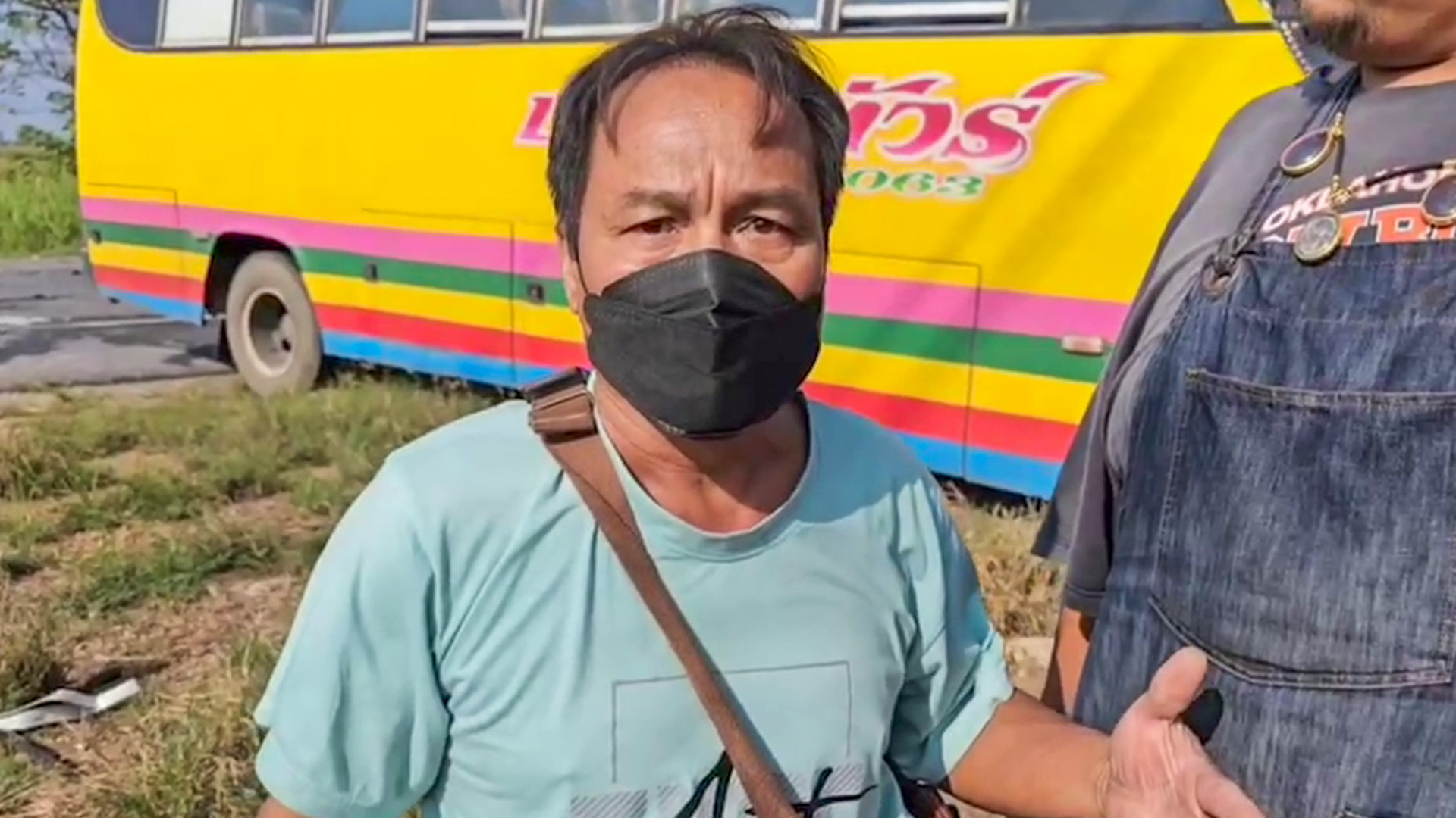 เก๋งซิ่งประสานงารถรับส่งพนักงานเสียชีวิต 3 ราย บาดเจ็บ 5