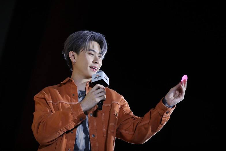 งานแฟนมีต "แจ๊คกี้ จักริน" ทำเหล่าทไวไลท์ฟินจัดระดับพิกเซล!