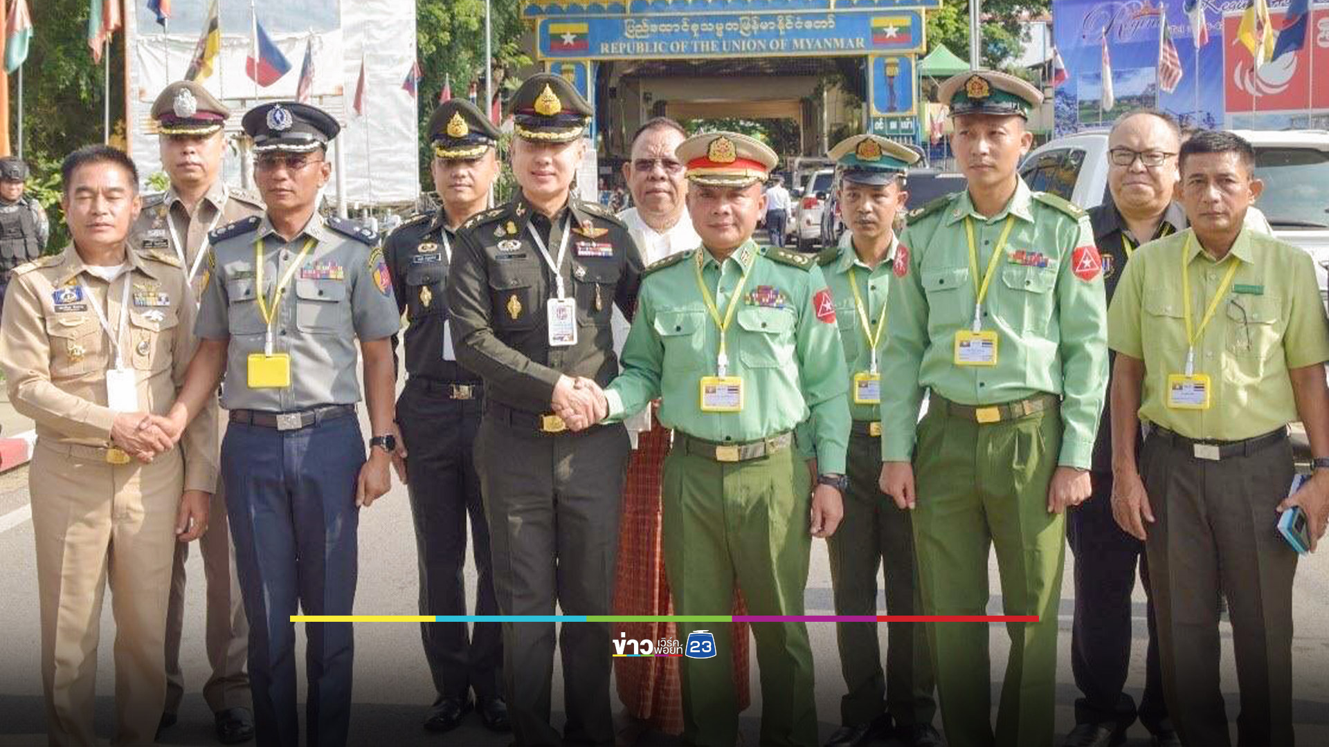 จ่อรับ 41 คนไทยหนีสงครามรัฐฉานเหนือกลับแม่สาย ค้างอีก 240 คน กองกำลังผาเมืองเร่งช่วย
