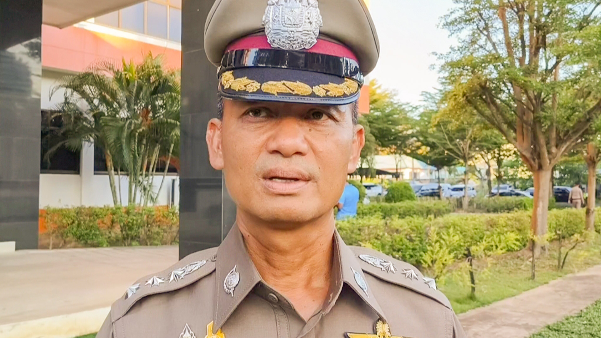 "รองผู้การศรีสะเกษ" ประกาศตั้งรางวัลนำจับเพิ่มอีก 1 หมื่น ผู้แจ้งเบาะแสคนร้ายแทงหนุ่ม 17 ผิดตัวดับ