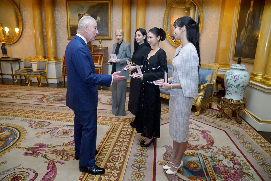 "BLACKPINK" ได้รับพระราชทานเครื่องราชฯ MBE จากสมเด็จพระเจ้าชาร์ลส์ที่ 3