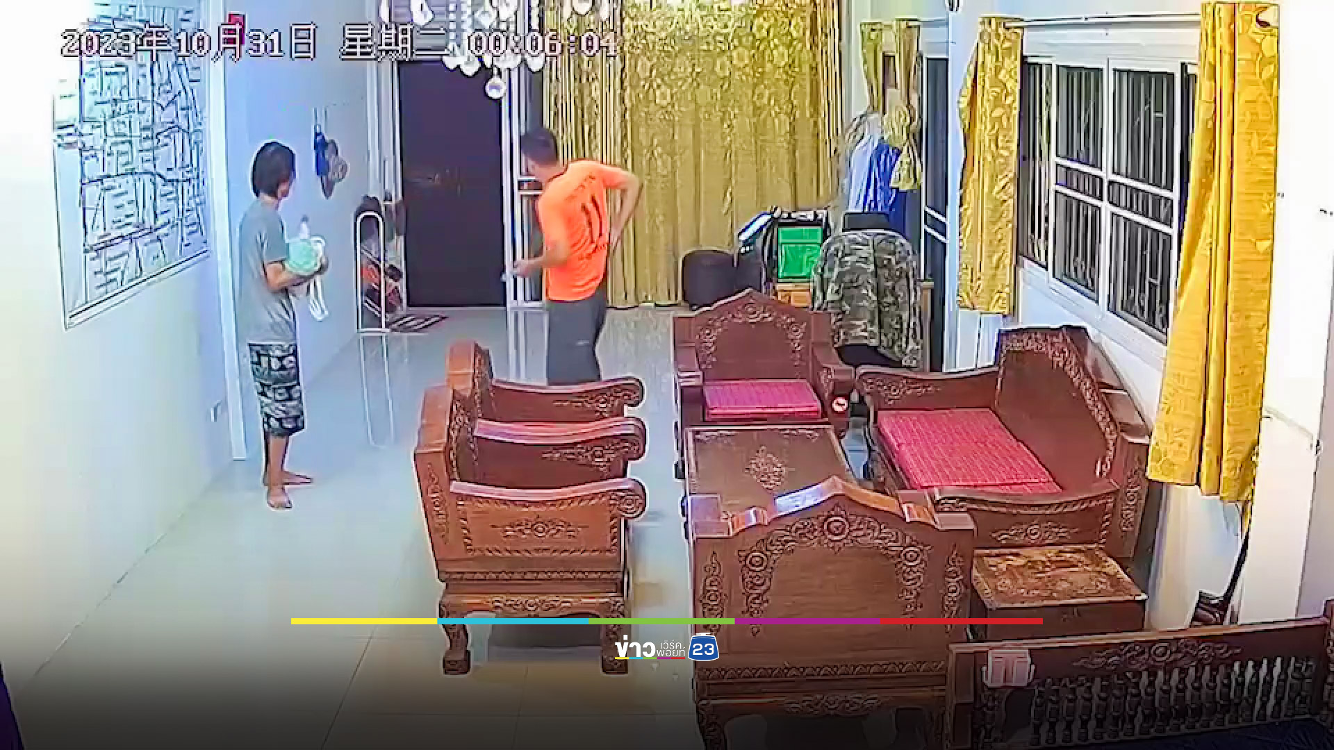 สองสามีภรรยาแสบอุ้มลูกน้อยเชิดเงินค่าห้องพัก ทิ้งขยะเละเต็มห้องให้ดูต่างหน้า