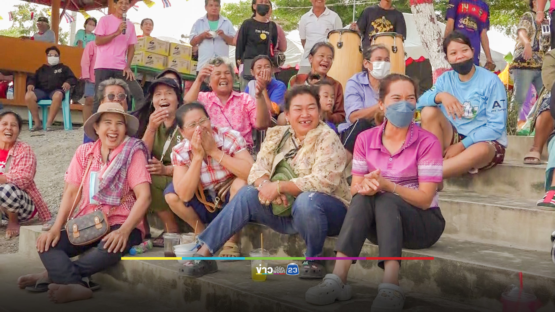 เมียท้าผัวต่อยมวยทะเลหลังมีปากเสียงกันในงานปิดทองไหว้พระเมืองขุนแผน