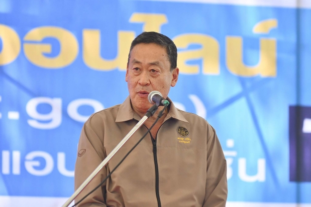 นายกฯ เผย ไม่เห็นด้วย ขึ้นค่าแรงขั้นต่ำน้อยมาก ย้ำรู้สึกไม่สบายใจ ลั่นต้องทบทวนใหม่ เตรียมหารือทุกฝ่ายเกี่ยวข้องปรับแนวทางให้เหมาะสม วอนผู้ประกอบการเห็นใจลูกจ้าง