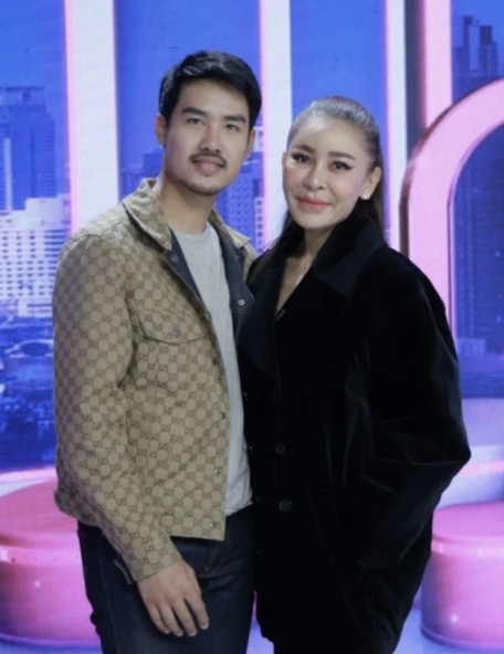 "เป็กกี้ ศรีธัญญา" ประกาศเลิกสามี "ฐากูร" แล้ว