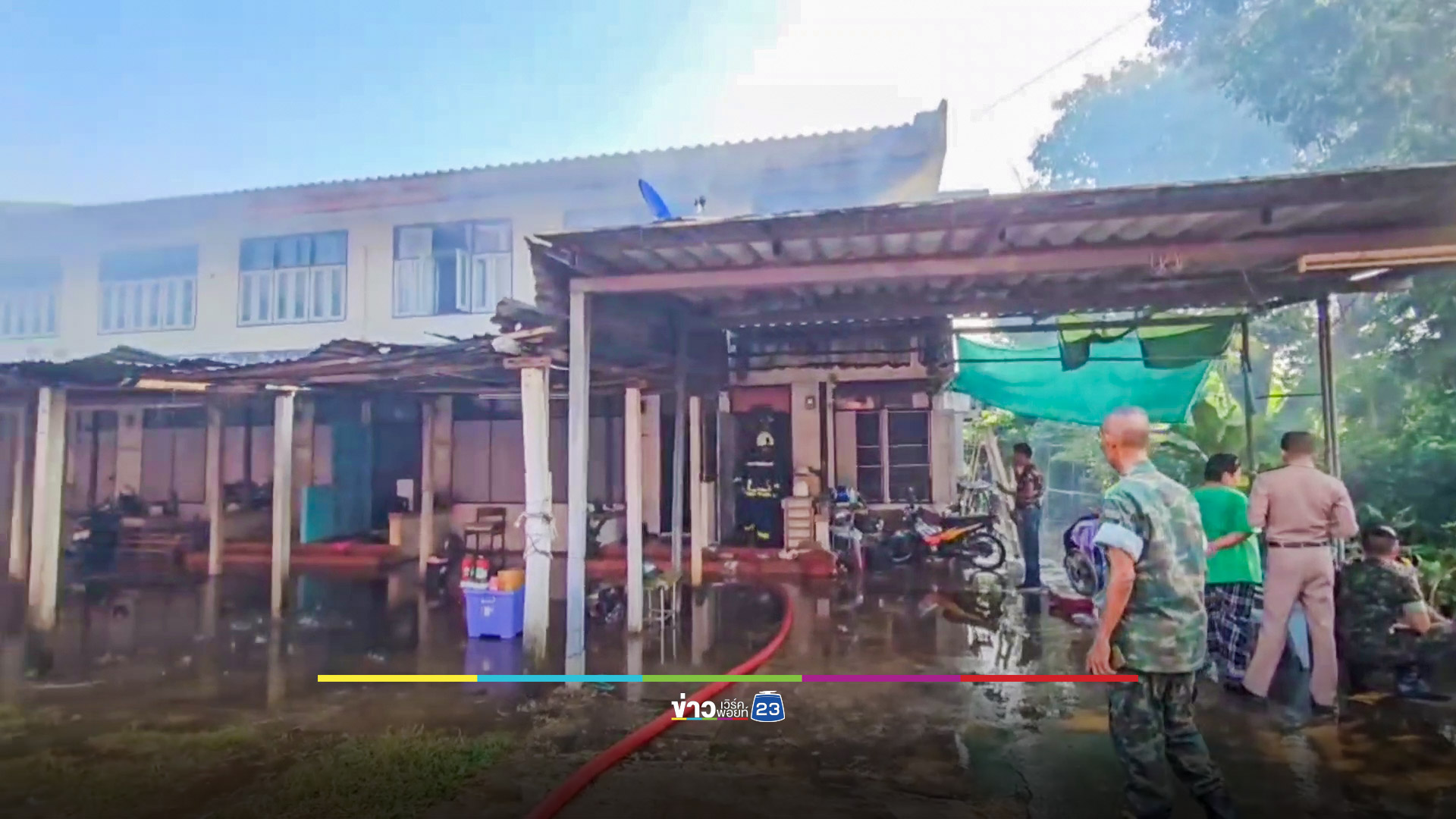 เพลิงโหมลุกไหม้ห้องพระ หวิดวอดทั้งหลัง คาดไฟฟ้าลัดวงจร