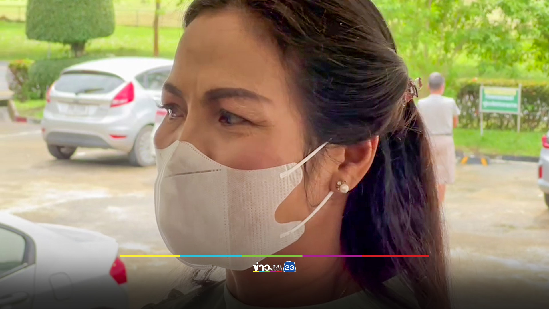 คนร้ายลอบยิงผอ.หญิงขณะขับรถไปโรงเรียน โชคดีกระสุนไม่โดนตัว
