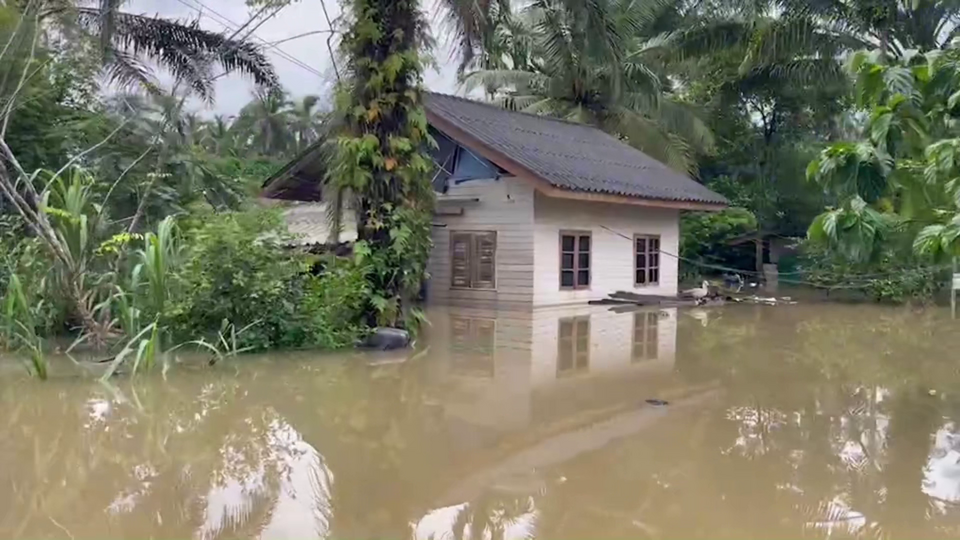 อุทกภัยนราธิวาสเข้าวันที่ 6 กระทบ 13 อำเภอ ปชช.เดือดร้อนกว่าแสนคน