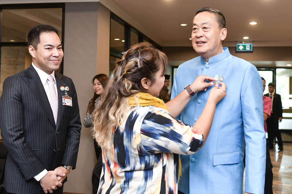 นายกรัฐมนตรี ให้คำมั่นจะผลักดัน สนับสนุนสมรสเท่าเทียมเต็มที่ ด้าน 'อุ๊งอิ๊ง' ร่วมเวทีเสวนา ‘สานฝันสมรสเท่าเทียม: รวมพลังสู่การเปลี่ยนแปลงในสภา’ มั่นใน สส. เพื่อไทย 'ไม่แตกแถว'