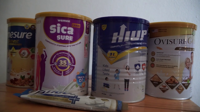 ทลายโกดัง 'นมเถื่อน' ลักลอบนำเข้า ใช้แรงงานต่างด้าวไลฟ์สดขายของ