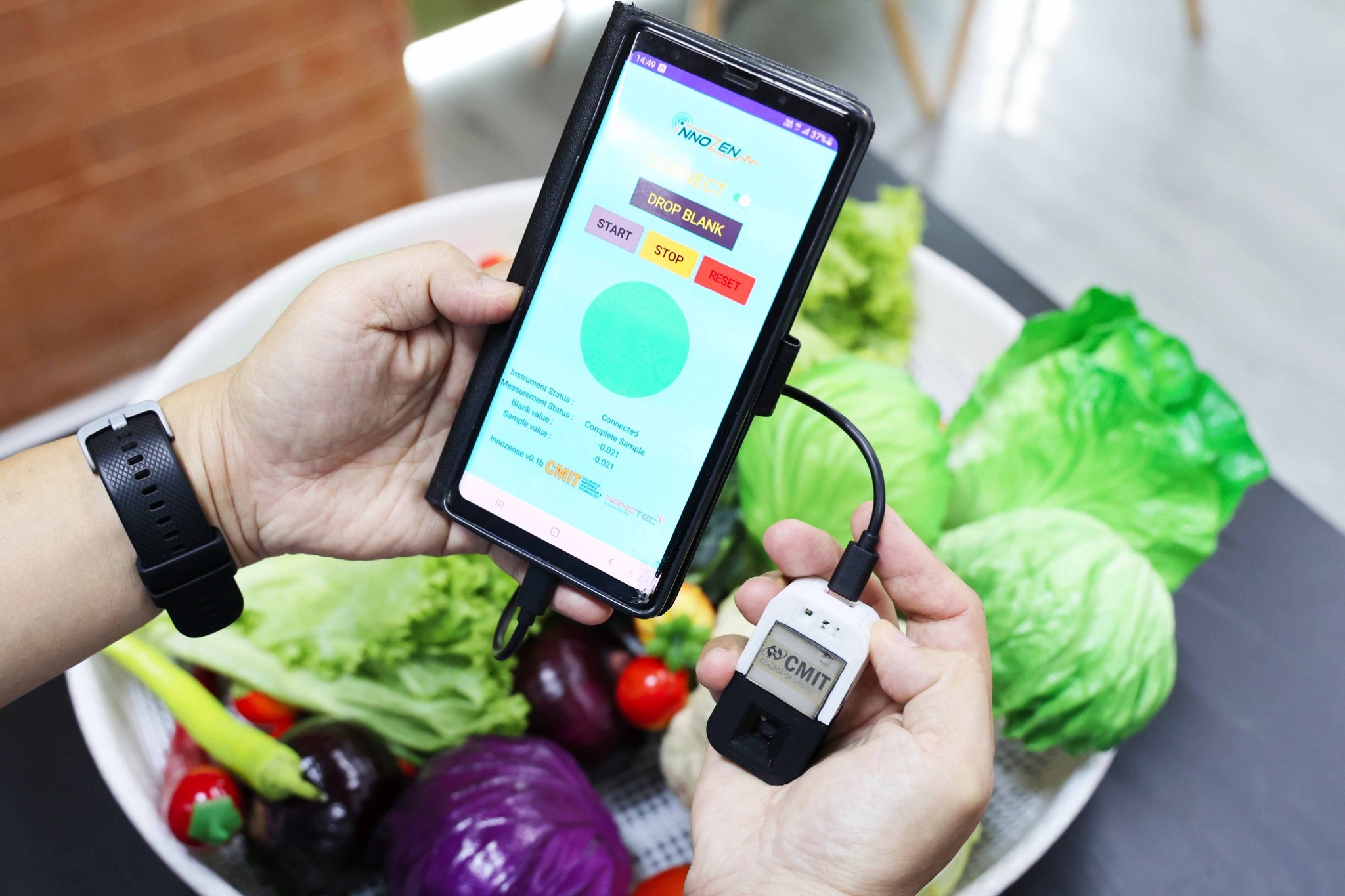 AI ‘เค-เวจจี้ สกรีน’ ตรวจจับสารพิษตกค้างในผักผลไม้ แบบพกพาเตือนภัยใน 10 วินาที