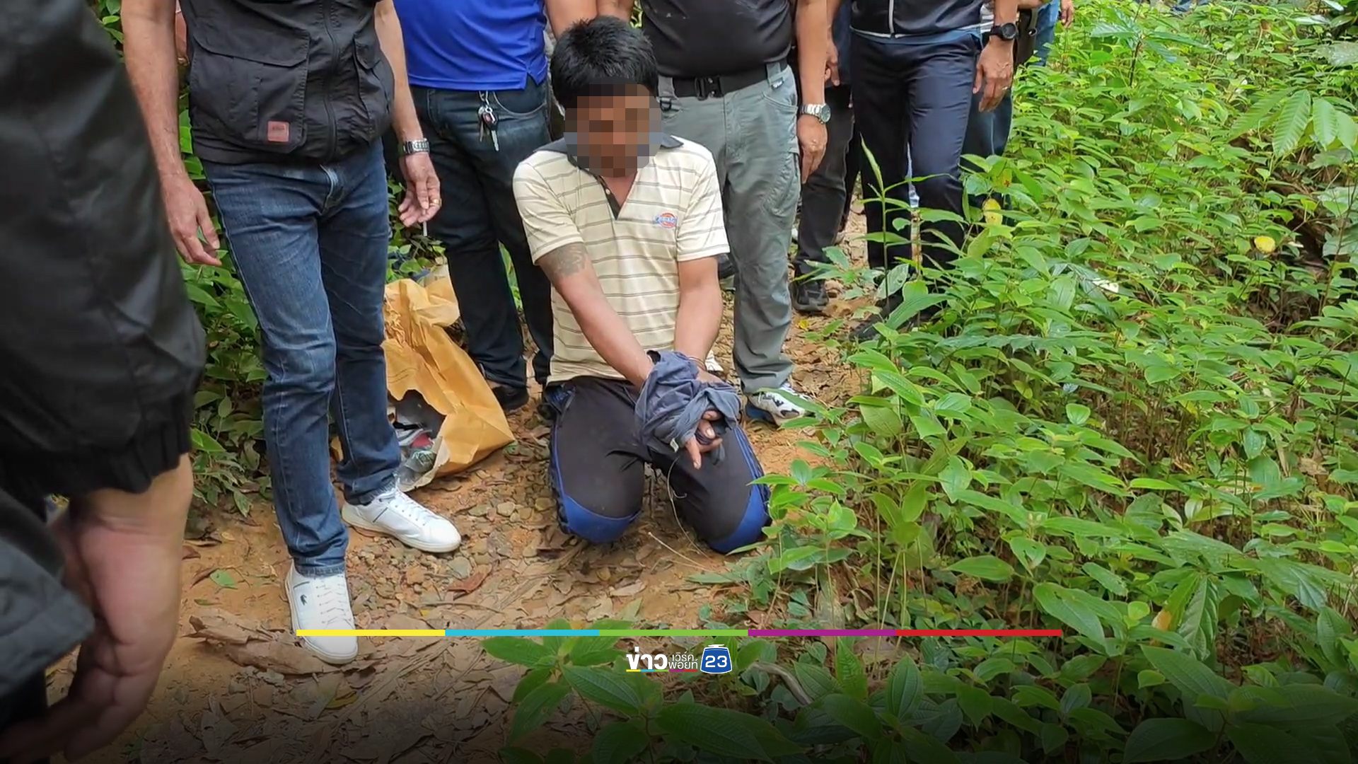 สุดโหดยิงผัวดับแล้วเผาต่อหน้าเมีย เมียคลานหนีจ่อยิงตาม
