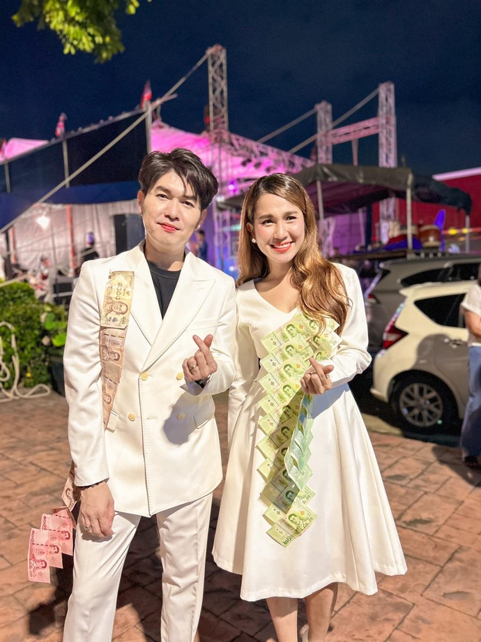 "กุ้ง สุธิราช" โพสต์แจ้งข่าว "วิรดา วงศ์เทวัญ" ยังไม่ได้สติ หลังป่วยไข้เลือดออกชนิดรุนแรง