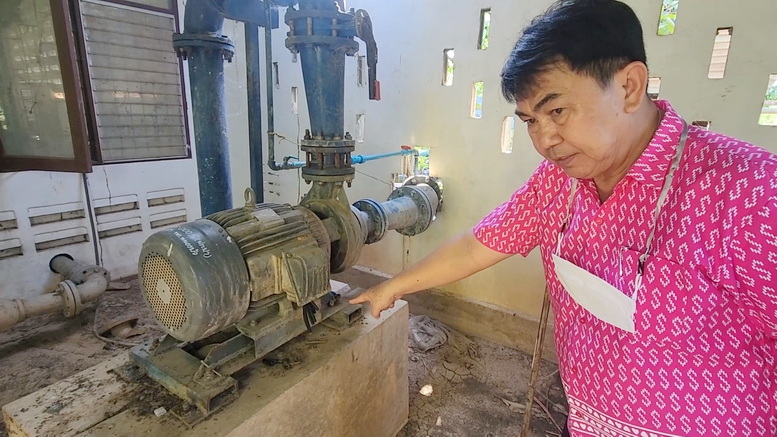 โจรแสบงัดกระเบื้องหลังคาโรยตัวลักตัดสายไฟประปาหมู่บ้าน เดือดร้อนพันครัวเรือน