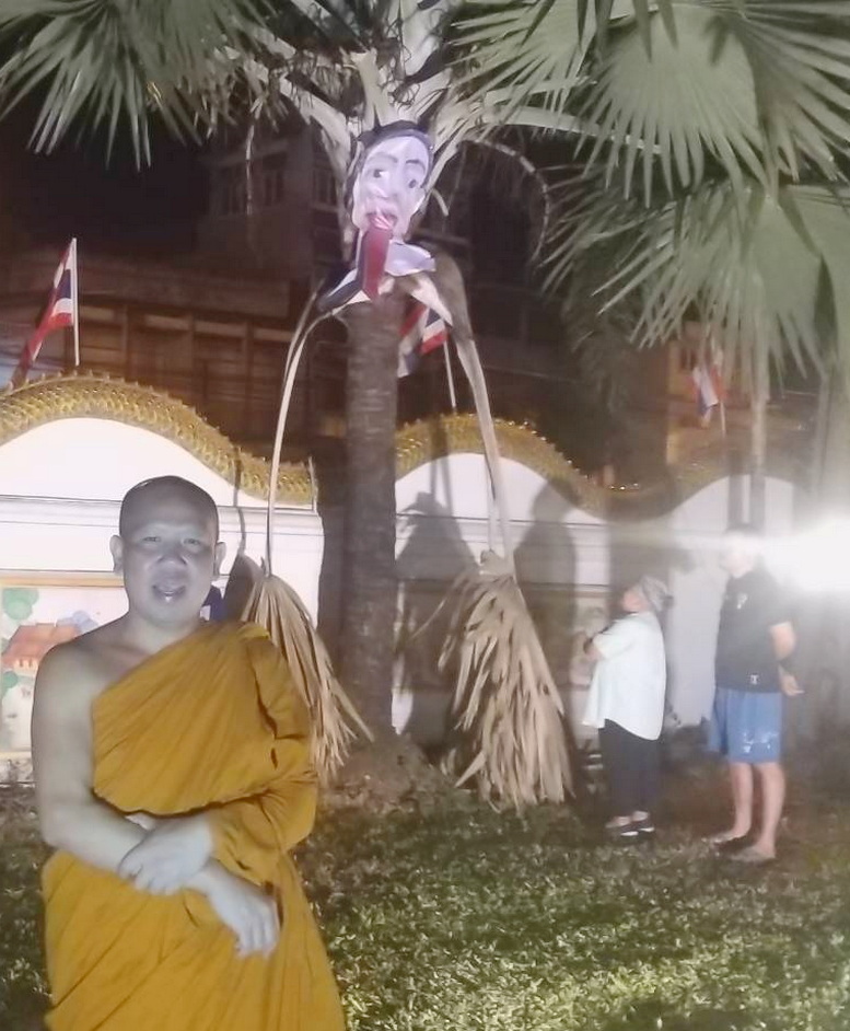 ฮือฮา! เจ้าอาวาสวัดดังใช้ต้นลานสร้างผีเปรต เตือนสติชาวบ้านให้เว้นจากบาป