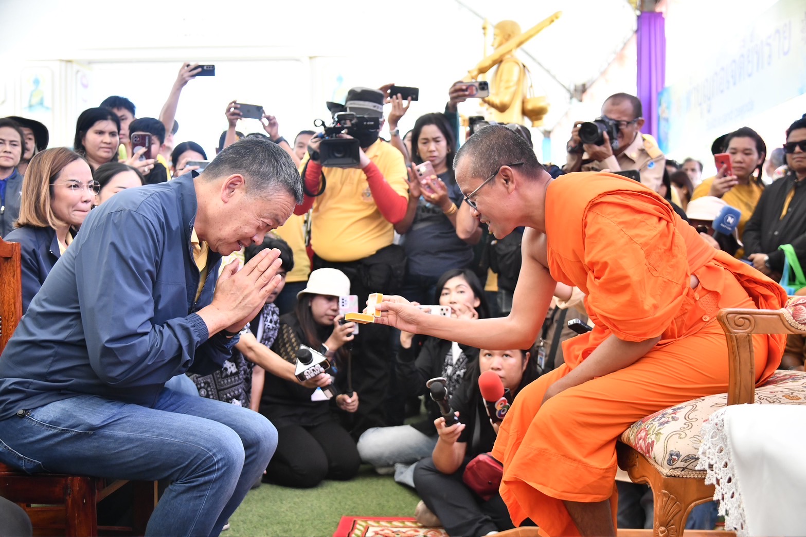 นายกฯ ย้ำเดินหน้าพัฒนาเมืองคอน หนุนสนามบินระหว่างประเทศ-คงราคายาง