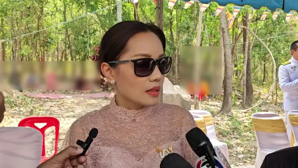 'มาดามเปิ้ล' ชี้กำลังรวบรวมข้อมูล เตรียมชี้แจงทุกประเด็น
