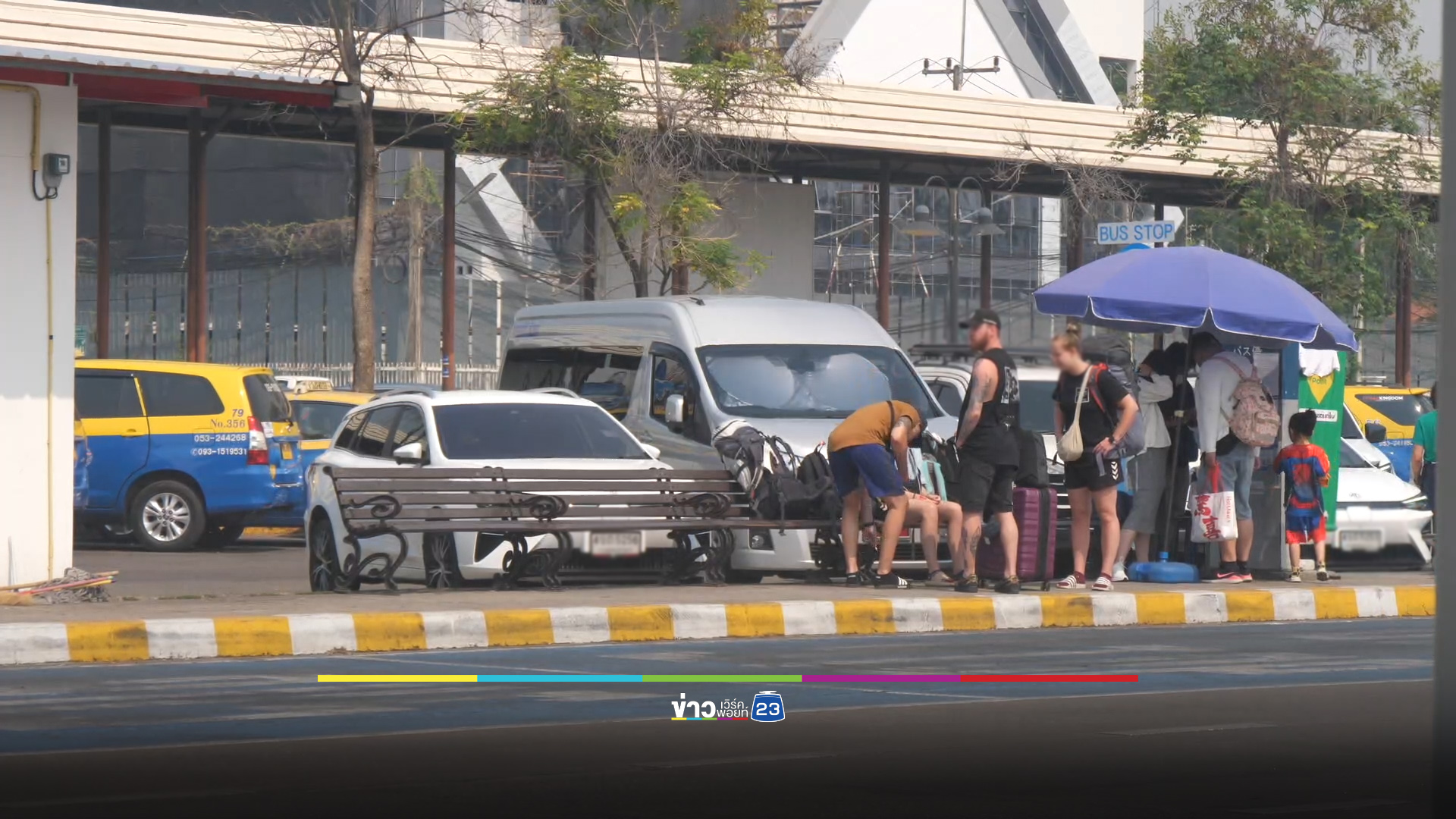 จบดราม่าเมืองเชียงใหม่ มีเก้าอี้ให้นักท่องเที่ยวนั่งรอบัส RTC แล้ว