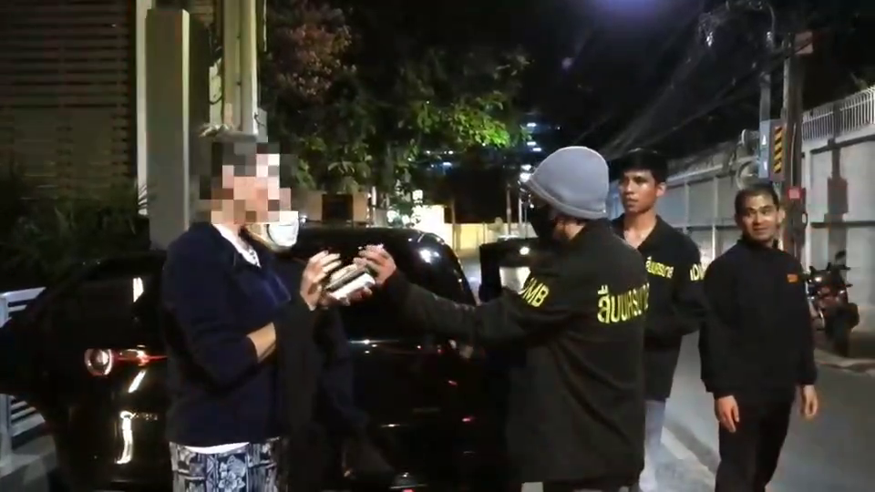 ตำรวจสืบนครบาลยับยั้งแผนร้ายของขบวนการฝรั่งเถื่อน ตั้งเป้าจะเพื่อปล้นเอาทรัพย์สินกว่า 200 ล้านบาท