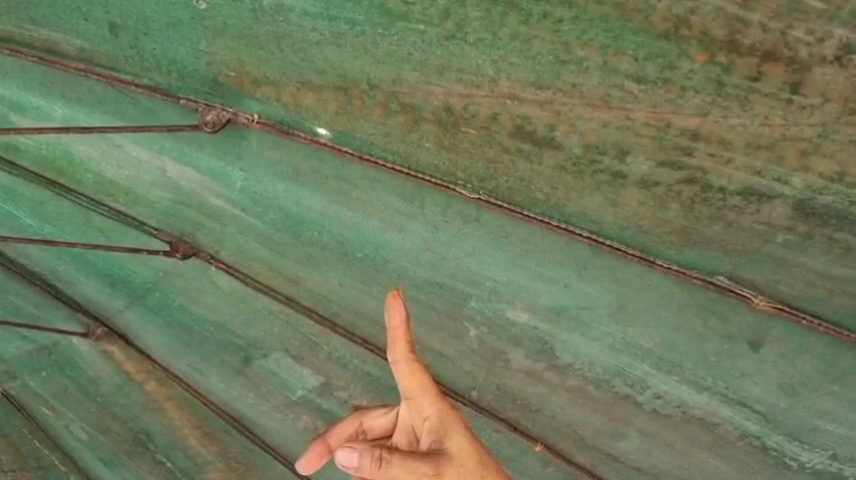 แม่ค้าส้มตำไก่ย่างผวา! อยู่ดีๆกระสุนปริศนาทะลุร่ม โชคดีไม่ถูกตัว