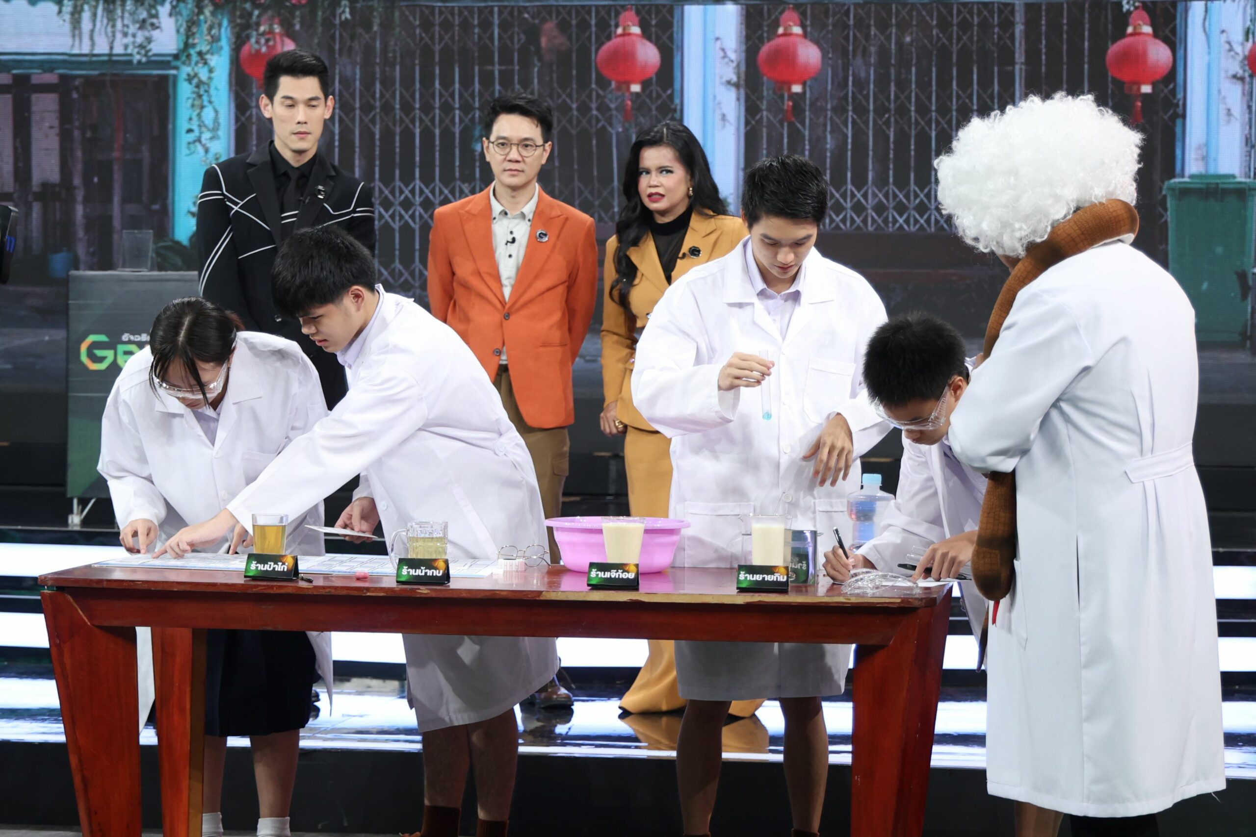 Genwit อัจฉริยะพันธุ์ใหม่ สุดเข้มข้น! "หาดใหญ่วิทยาลัย" VS "โรงเรียนเบ็ญจะมะมหาราช จ.อุบลราชธานี" 2 โรงเรียนตัวตึงจากปลายด้ามขวาน ต้องมาเจอกับเด็กอีสานสุดแซ่บ
