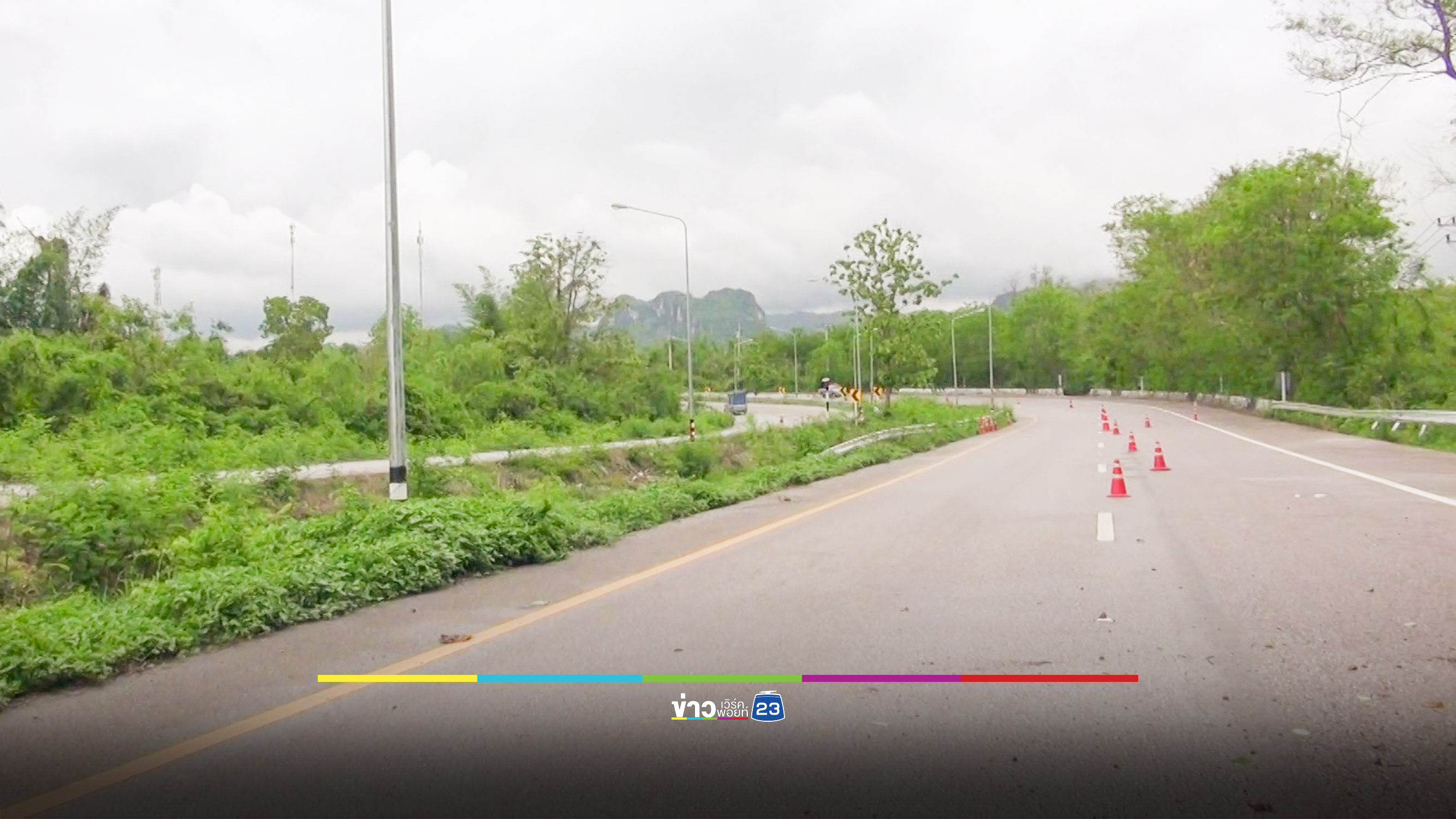 ฝนตกถนนลื่น รถแหกโค้งลง "ดอยแม่เมาะ" 5 คัน บาดเจ็บ 9 ราย